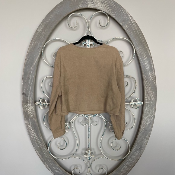 top - Picture 4 of 4